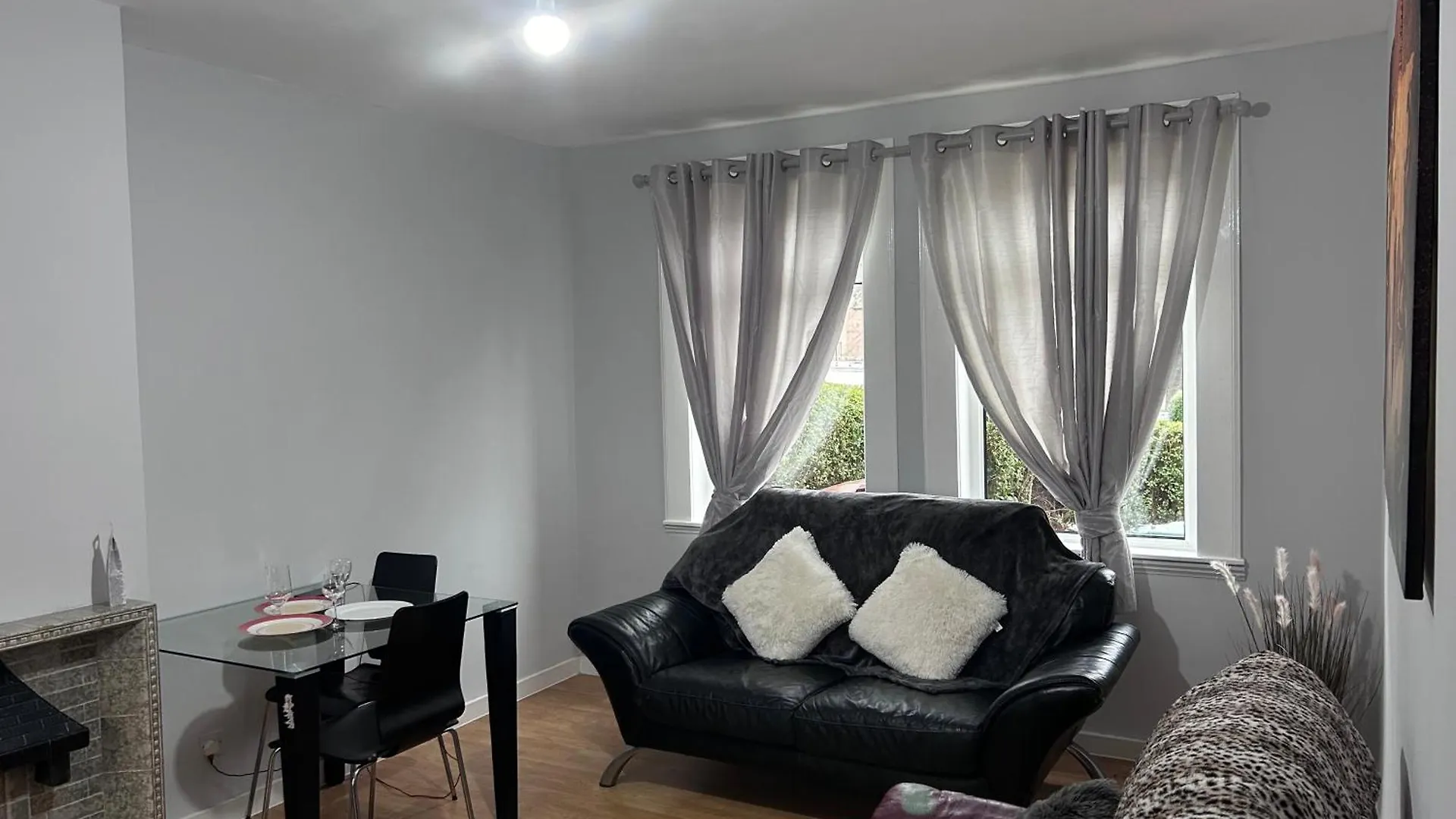 Urban Oasis:Perfect Stay In City Edinburgh Apartment